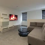 Ranshofen Zimmervermietung Projektentwicklungs Gmbh 1 דירה