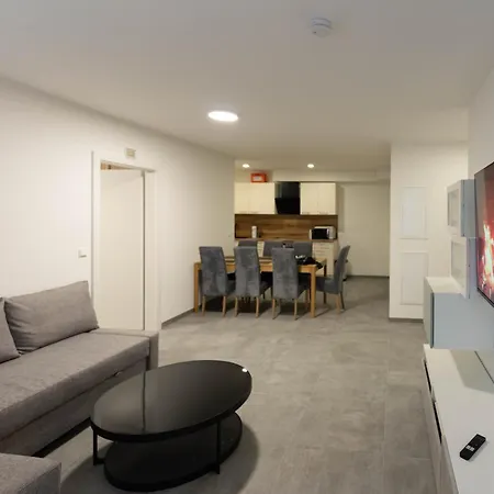 Ranshofen Zimmervermietung Projektentwicklungs Gmbh 1 *