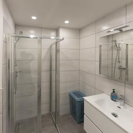 Ranshofen Zimmervermietung Projektentwicklungs Gmbh 1 Apartment *