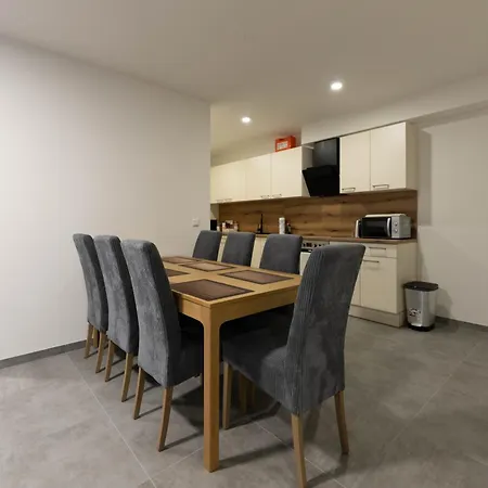 Ranshofen Zimmervermietung Projektentwicklungs Gmbh 1 *