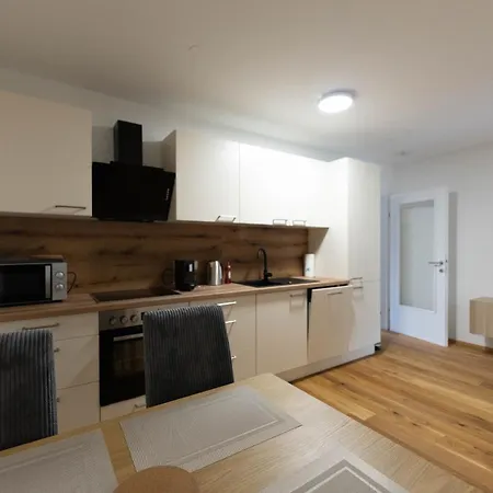 Ranshofen Zimmervermietung Projektentwicklungs Gmbh 1 * Braunau am Inn