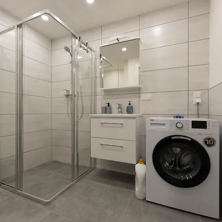 Ranshofen Zimmervermietung Projektentwicklungs Gmbh 1 * Braunau am Inn