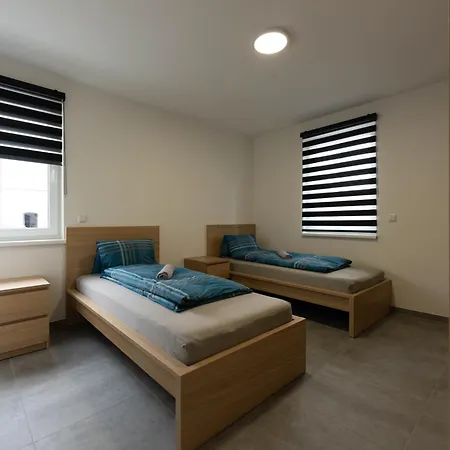 Apartment Ranshofen Zimmervermietung Projektentwicklungs Gmbh 1 *