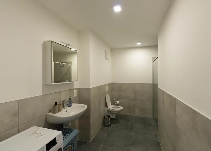 Ranshofen Zimmervermietung Projektentwicklungs Gmbh 1 *