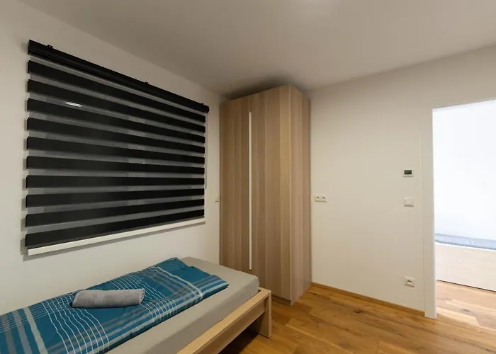 Ranshofen Zimmervermietung Projektentwicklungs Gmbh 1 *