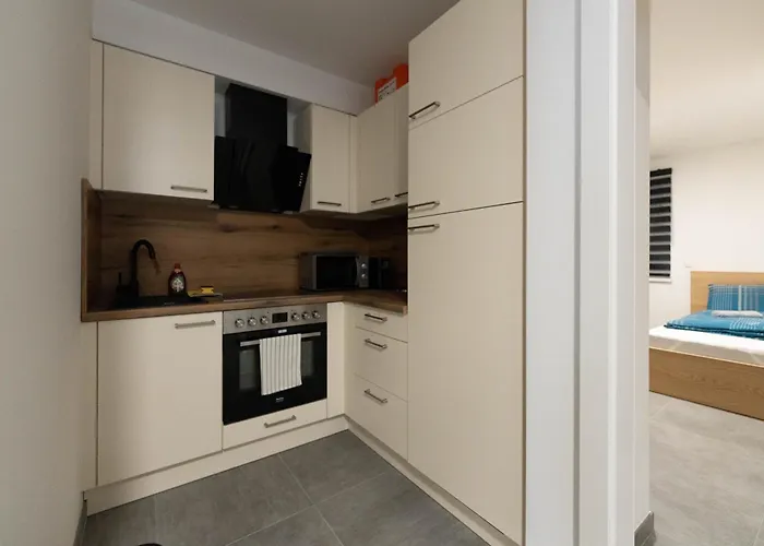 Ranshofen Zimmervermietung Projektentwicklungs Gmbh 1 * Braunau am Inn