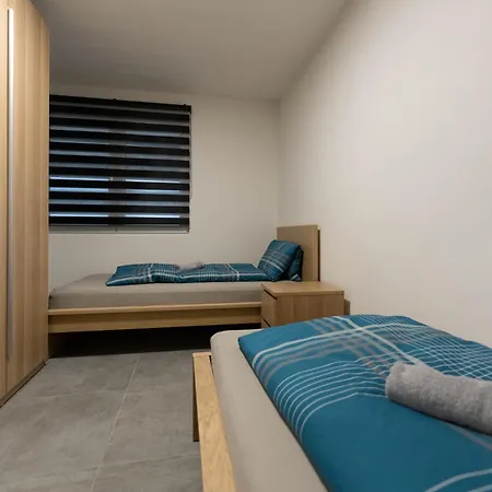 Lägenhet Ranshofen Zimmervermietung Projektentwicklungs Gmbh 1 *