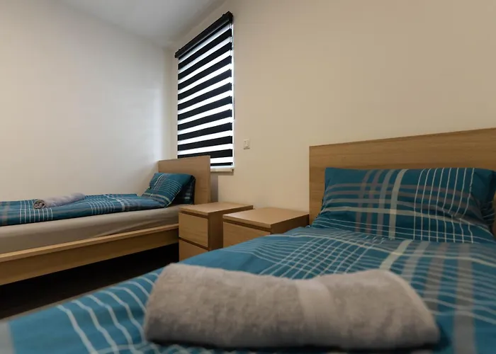 アパート Ranshofen Zimmervermietung Projektentwicklungs Gmbh 1 ブラウナウ・アム・イン